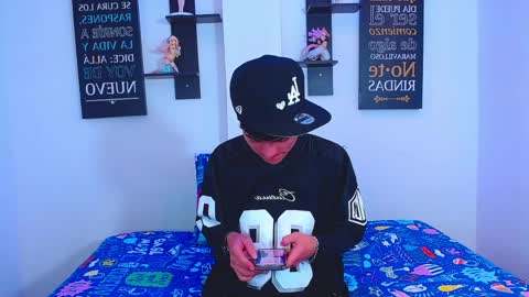 Snapshot of milo_hot_ chatting on 03/31/26, 08:42 milo hot online show from 03/31/26, 08:42