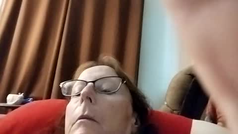 Snapshot of miloanj chatting on 06/28/26, 08:37 miloanj online show from 06/28/26, 08:37