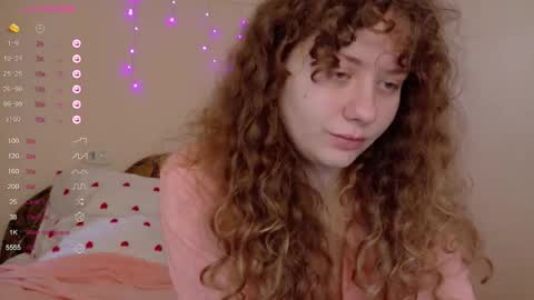 Snapshot of milounee chatting on 02/14/26, 06:54 milounee online show from 02/14/26, 06:54