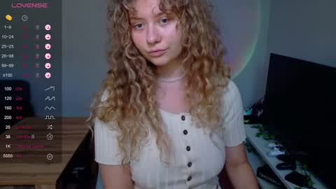 milounee online show from 07/10/26, 02:41