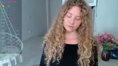 milounee online show from 07/31/26, 08:25