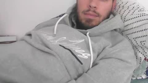 milowww1601 online show from 10/29/25, 10:06