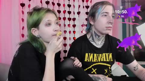 milten_trish online show from 02/18/25, 05:53