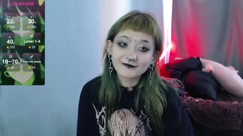 Snapshot of milten_trish chatting on 05/08/26, 01:49 milten_trish online show from 05/08/26, 01:49
