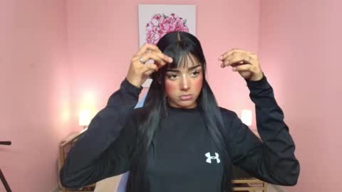 milu_carbajal_x online show from 11/20/25, 08:08