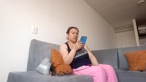 miluv19 online show from 09/11/25, 08:09