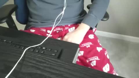 milwaukeebadger24 online show from 03/18/26, 12:41