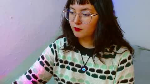 mily_baker online show from 01/28/25, 06:39