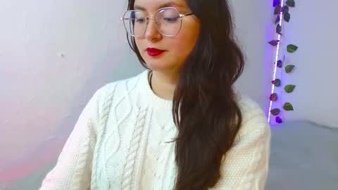 mily_baker online show from 02/12/25, 09:11