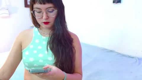 mily_baker online show from 09/12/25, 11:26