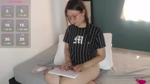 Mily Miley online show from 09/26/25, 09:41