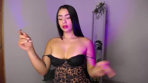 Mily Ortiz online show from 02/03/26, 05:40