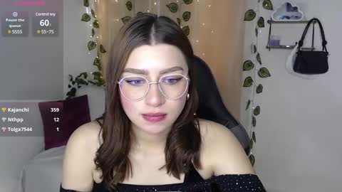 Mily online show from 03/08/25, 08:57