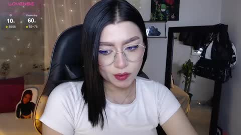 Mily online show from 09/19/25, 12:02