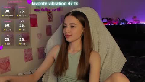 Emily online show from 04/05/26, 07:22