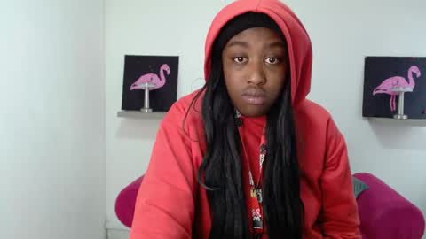 Snapshot of milykabombastik chatting on 10/21/25, 12:17 milykabombastik online show from 10/21/25, 12:17