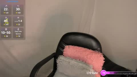 Snapshot of milysauria_ chatting on 02/26/25, 12:14 Mily online show from 02/26/25, 12:14