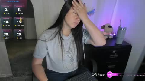 Snapshot of milysauria_ chatting on 05/17/26, 12:23 Mily online show from 05/17/26, 12:23