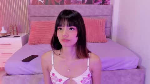 Snapshot of mimi_blossom chatting on 02/21/26, 11:44 Mila online show from 02/21/26, 11:44