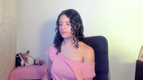 Snapshot of mimi_sa chatting on 05/11/26, 01:22 Mimii online show from 05/11/26, 01:22