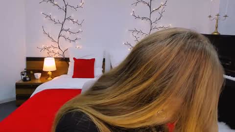 Kelly online show from 01/30/25, 04:24