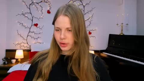 Kelly online show from 02/25/25, 04:21