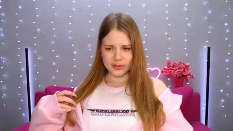 Kelly online show from 03/03/25, 05:09