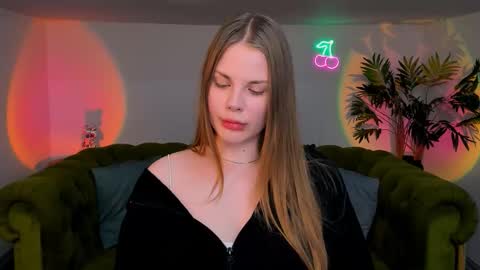 Kelly online show from 09/25/25, 07:12