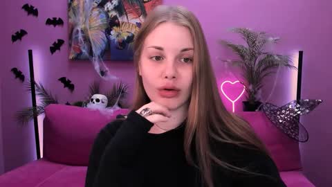 Kelly online show from 11/10/25, 06:12