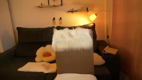 Mimi online show from 11/07/25, 11:05