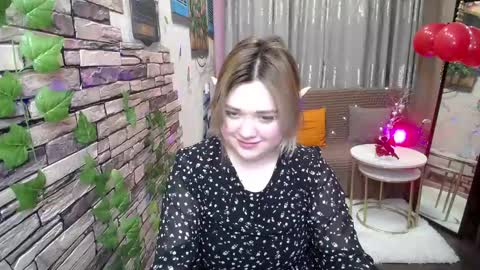 mimimishel_69 online show from 02/18/25, 03:21