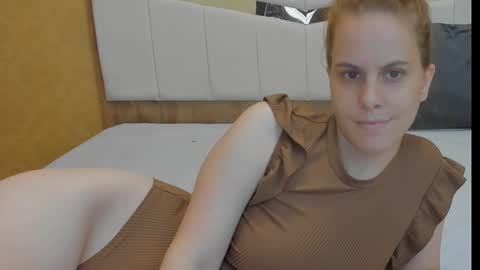 Snapshot of mimixo99 chatting on 09/17/25, 08:32 mimixo99 online show from 09/17/25, 08:32