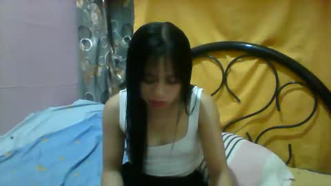 mimiyolove online show from 02/19/25, 10:23