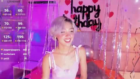 Minji online show from 03/01/25, 02:55