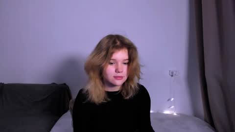 hi Im Mina  online show from 12/06/24, 01:29