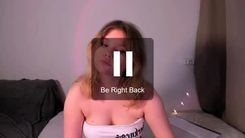 hi Im Mina  online show from 12/12/24, 06:14