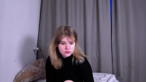 hi Im Mina  online show from 01/17/25, 01:36