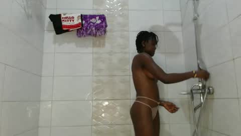 minatah6 online show from 11/08/25, 10:41