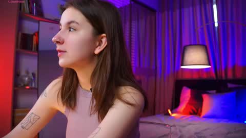 Frances  Next streams Thu Fri Sat 8am -  4pm GMT3 online show from 03/22/26, 05:44