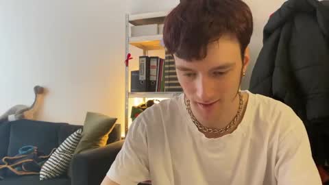 Snapshot of mindly chatting on 01/14/25, 11:42 Mindly online show from 01/14/25, 11:42