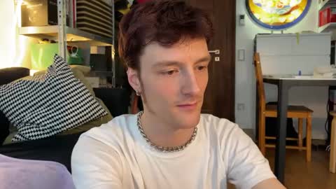 Snapshot of mindly chatting on 01/22/25, 02:03 Mindly online show from 01/22/25, 02:03