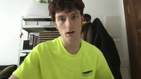 Snapshot of mindly chatting on 03/11/25, 01:56 Mindly online show from 03/11/25, 01:56