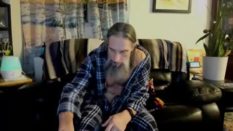 Snapshot of mindphuk chatting on 01/19/25, 04:44 mindphuk online show from 01/19/25, 04:44