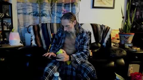 Snapshot of mindphuk chatting on 02/14/25, 01:45 mindphuk online show from 02/14/25, 01:45