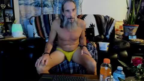 Snapshot of mindphuk chatting on 02/14/25, 04:47 mindphuk online show from 02/14/25, 04:47