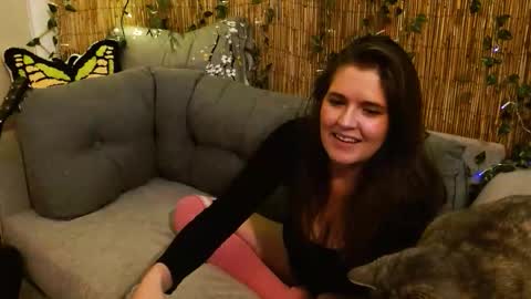 Mindy online show from 12/01/25, 06:57