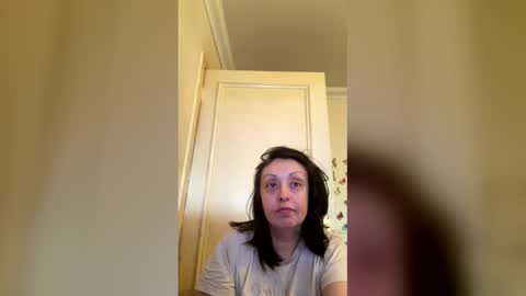 please subscribe to my fansly  please no video or photos must be recorded or re sold online show from 04/18/26, 02:21