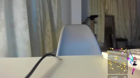 Snapshot of minefoxy2 chatting on 12/02/24, 10:28 Amber online show from 12/02/24, 10:28