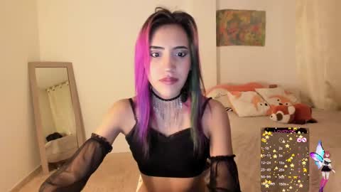 Snapshot of minefoxy2 chatting on 01/13/25, 09:41 Amber online show from 01/13/25, 09:41