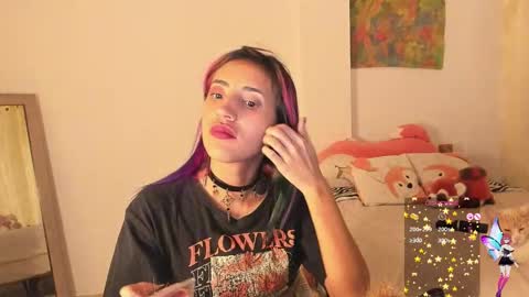 Snapshot of minefoxy2 chatting on 01/15/25, 07:59 Amber online show from 01/15/25, 07:59